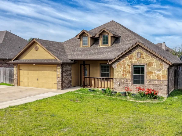 1207 Butterfield St, Bridgeport, TX 76426
