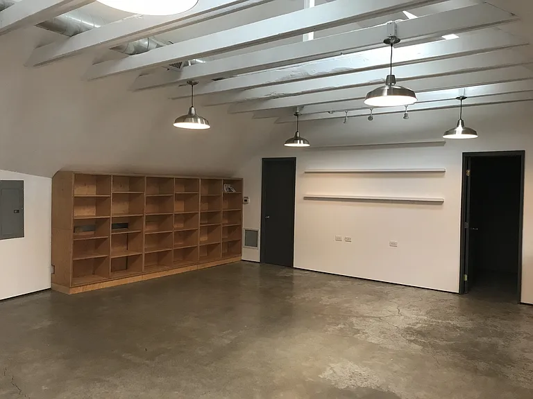 11950 NW Thompson Rd — Photo 16