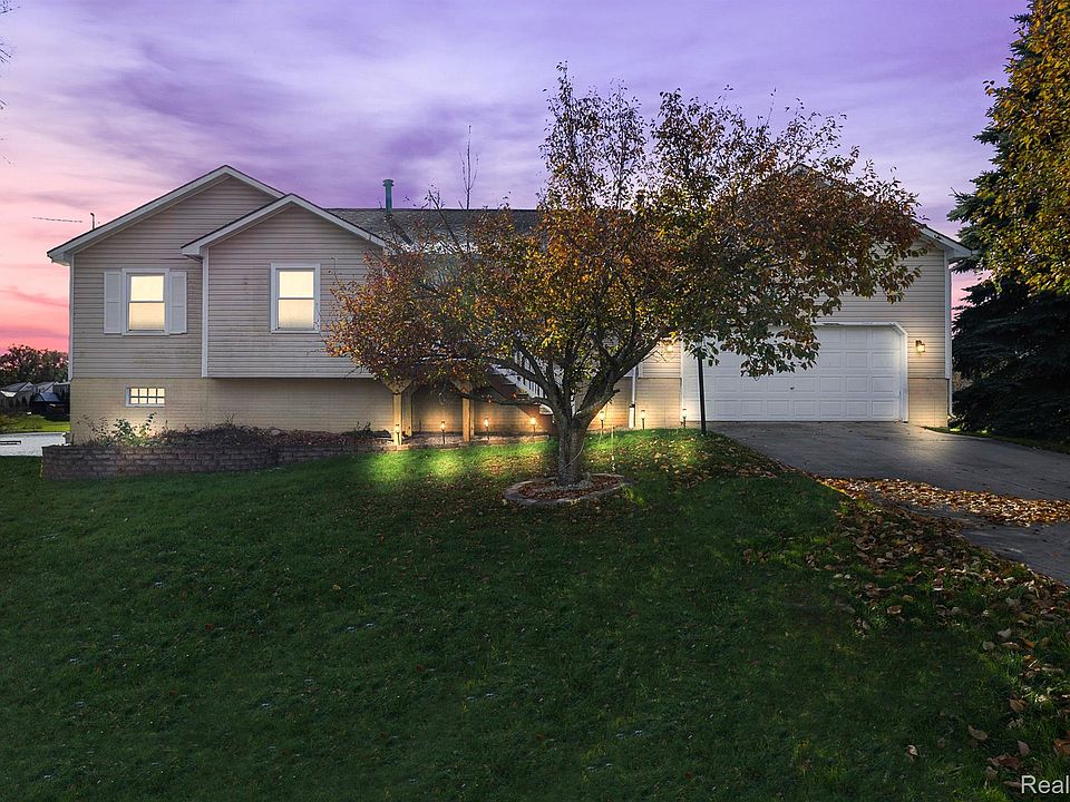 1st image of 66 Delevan St