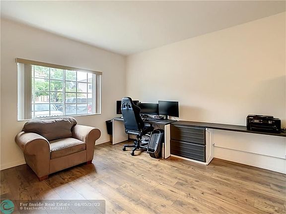 5th image of 7847 Catalina Cir