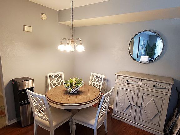 5th image of 13703 N Richmond Park Dr #3303