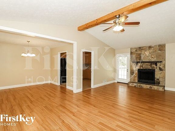 3rd image of 347 Rockland Way