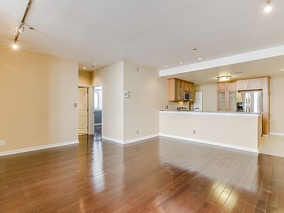 5th image of 234 N. Broadway #301
