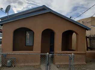 1407 3rd St SW, Albuquerque, NM 87102