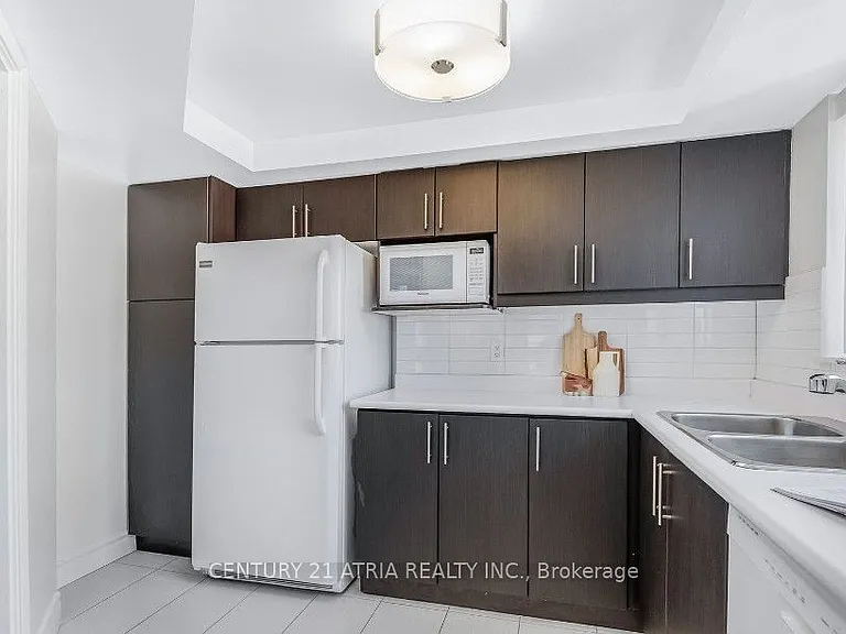 44 Gerrard St W #1206 — Photo 5