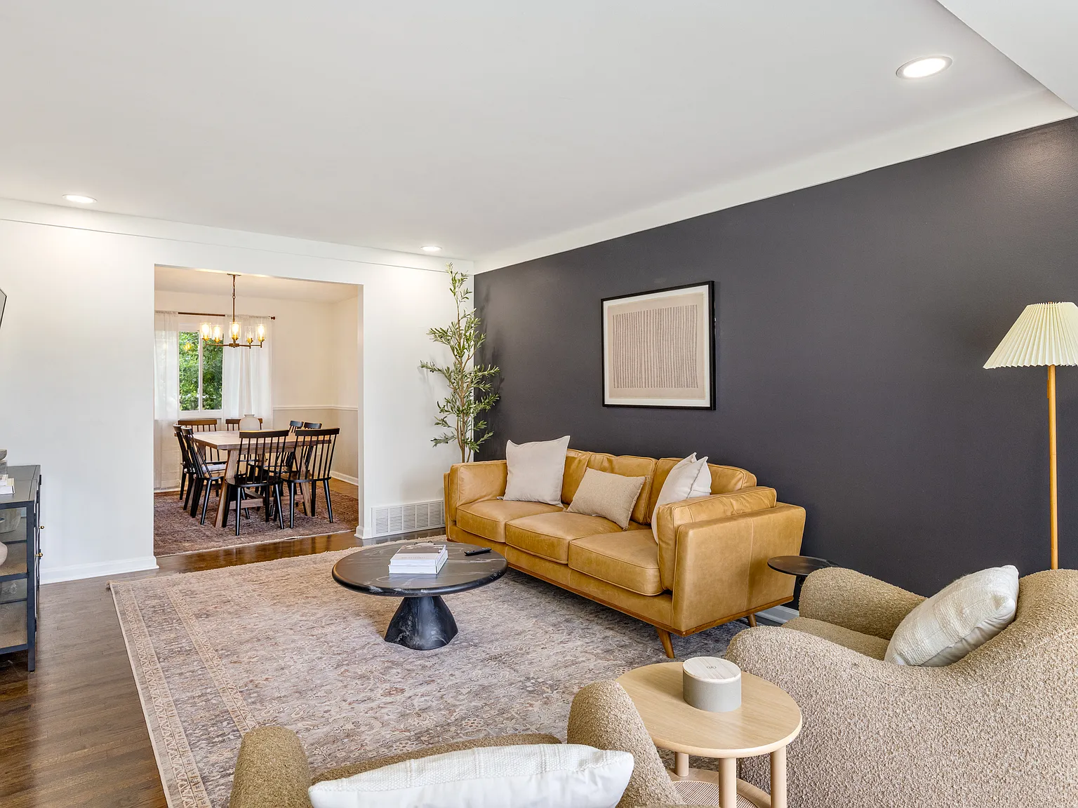 6 bed, 3.5 bath, 2668 sqft, $8,250 — Photo 1