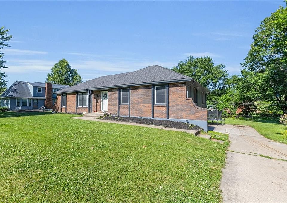 1st image of 9514 View High Dr