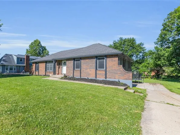 9514 View High Dr, Kansas City, MO 64134