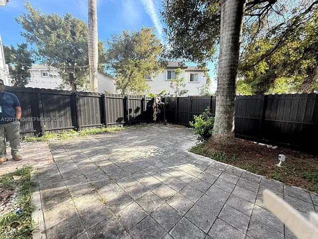 5470 NW 107th Ave #807 — Photo 7