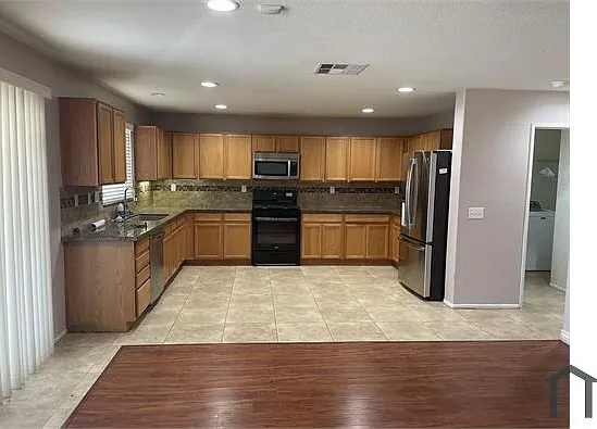 43650 Castle Cir — Photo 23