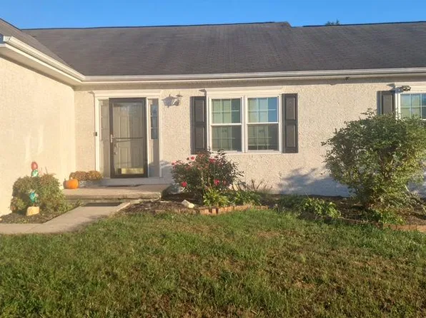 70 London Dr, Smyrna, DE 19977