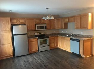 1024 E Jefferson St #B8-1, Linn, MO 65051
