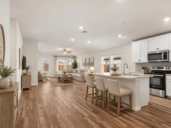 105 Saviano Rd, Hutto, TX 78634