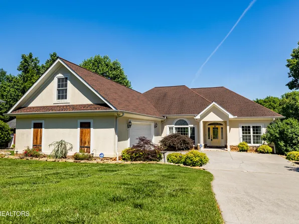 210 Indian Shadows Dr, Maryville, TN 37801
