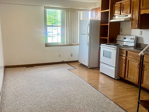 3rd image of 3735 Park Ave W #2