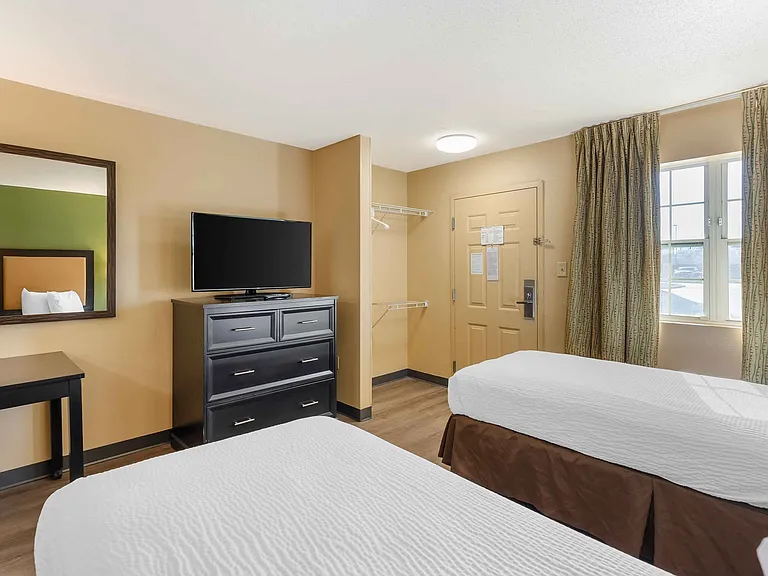 Studio Suite - 2 Twin Beds