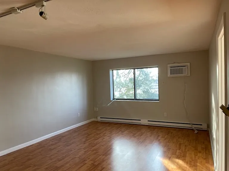 10 Roberts St #21 — Photo 5