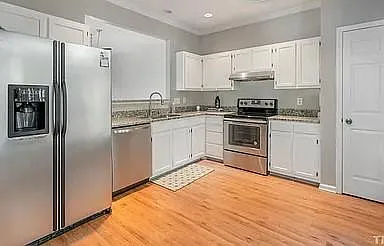 217 Riverwalk Cir — Photo 3