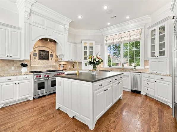 4921 Clear Creek Blvd, Fayetteville, AR 72704