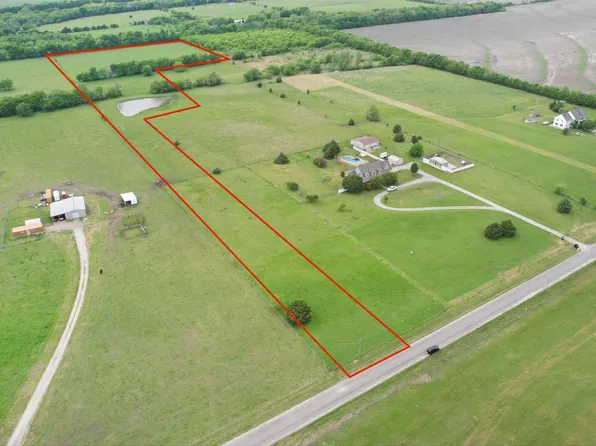 999B E Line Rd, Whitewright, TX 75491