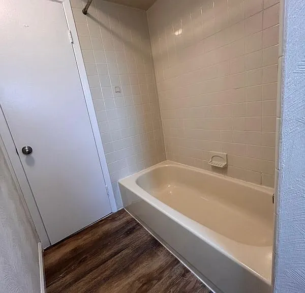 504 Nottingham Way #504 — Photo 7