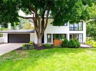 5990 Mapletree Cir, Johnston, IA 50131