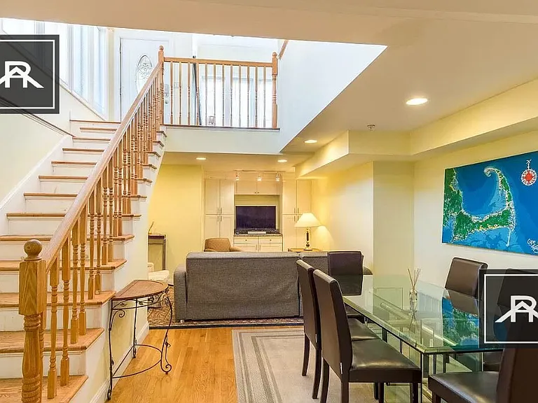74 Georgia St #2 — Photo 3