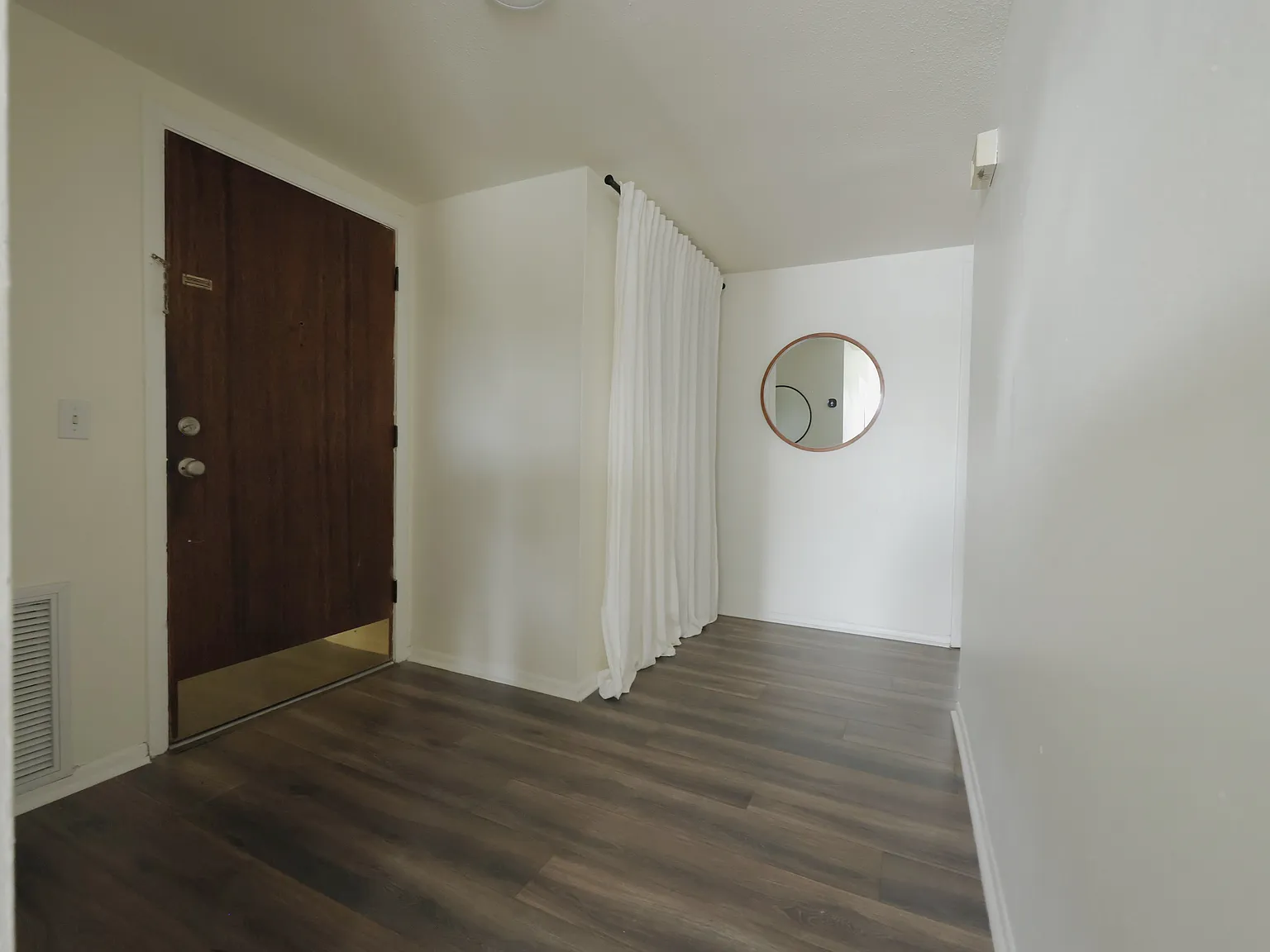 2 bed, 1403 sqft, $2,750 — Photo 4