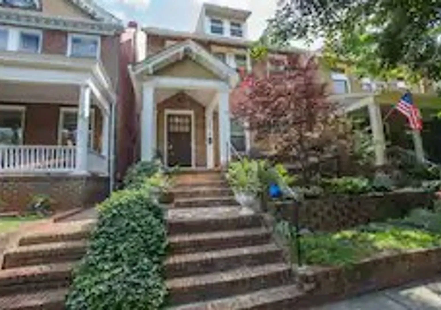 Rosewood — Photo 1