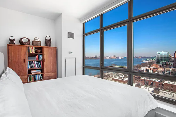 Rented by Platinvm Property Group New York | media 21