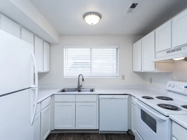 Arcadia Green Apartments