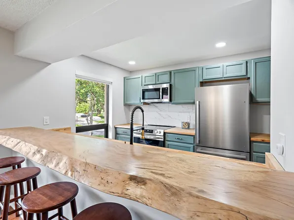 130 Brackenwood Rd, Palm Beach Gardens, FL