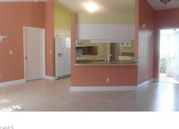 4th image of 3612 SW 29th Ave
