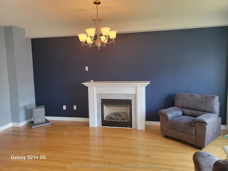 18 Asner Ave — Photo 5