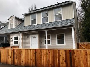 18528 SW McClarey Dr, Beaverton, OR 97007