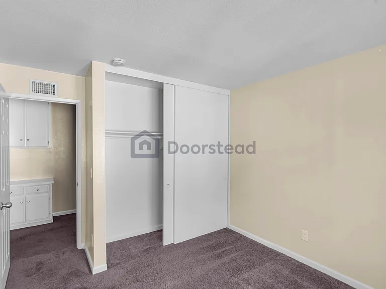 2521 W Sunflower Ave #J12 — Photo 17