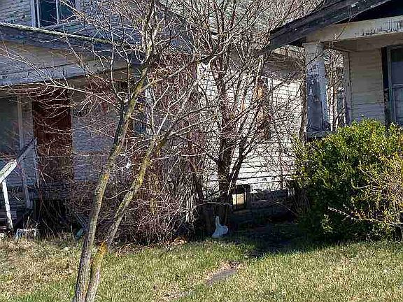8218 Burnette