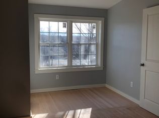 31 Mann Ter, Northampton, MA 01062