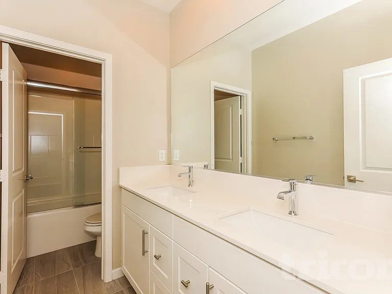 1704 Taylor Ave — Photo 10