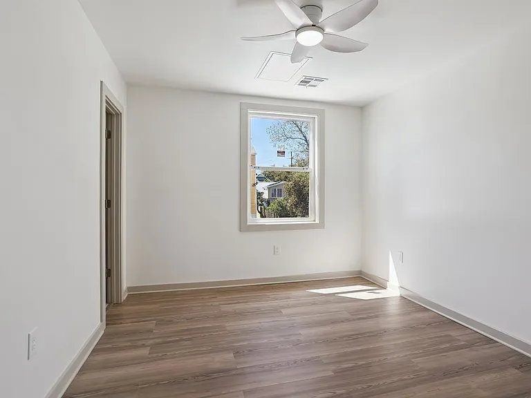 720 Spain St #2B — Photo 9