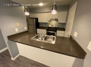 1727 Park Village Dr, Columbus, OH 43235