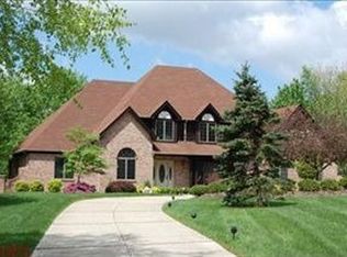 1807 Kehrswood Dr, Chesterfield, MO 63005