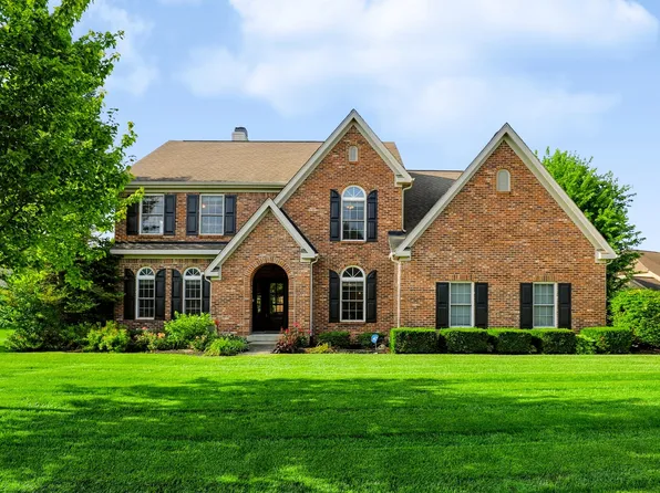 8765 Lily Ct, Zionsville, IN 46077