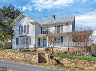 422 Mechanic St, Luray, VA 22835