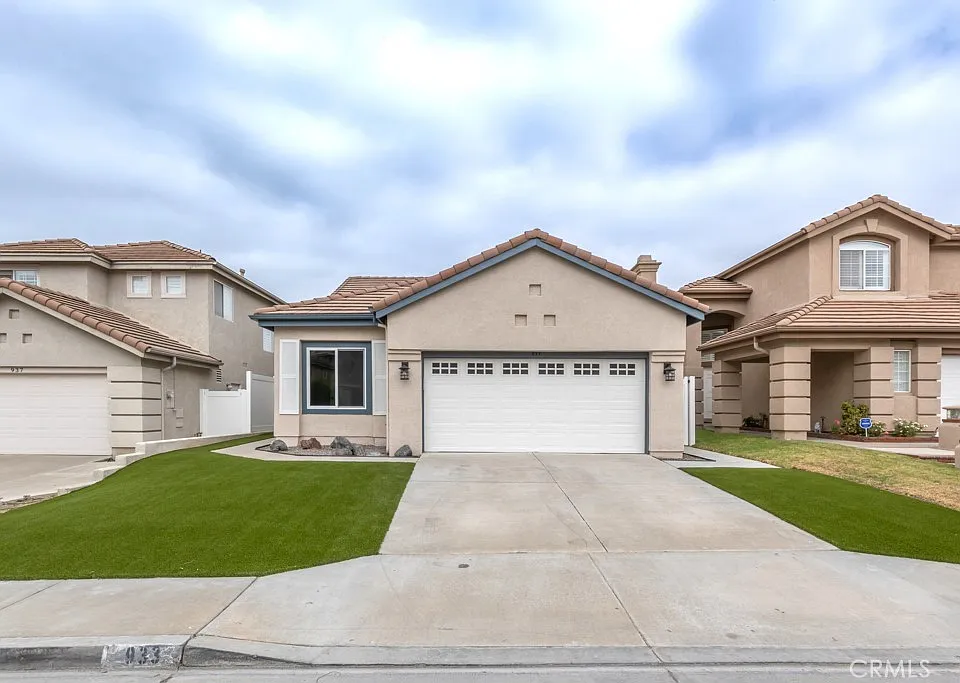 933 S Dylan Way