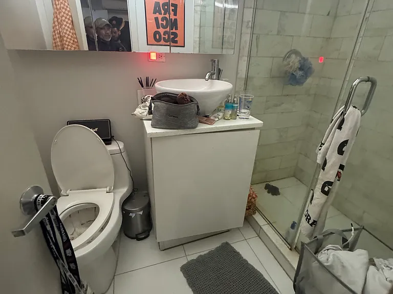 514 E 6th St #5R — Photo 8