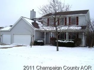 207 N Spruce Dr, Mahomet, IL 61853