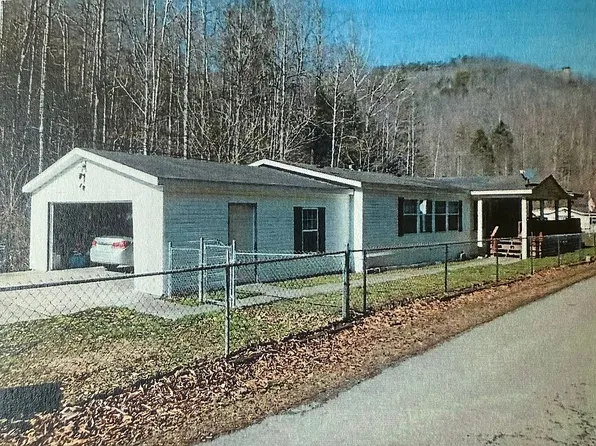 2037 Browns Fork Rd, Hazard, KY 41701