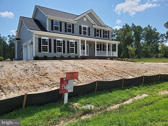 2nd image of 40291 Laurel Cir