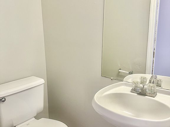 4th image of 300 Taylor St APT 1